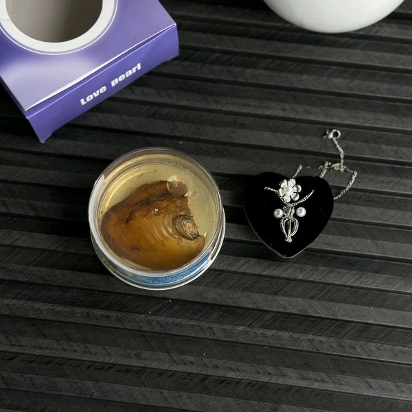 Velaris Necklace